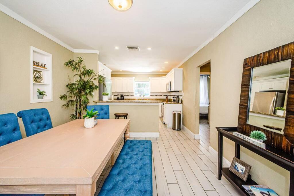 Beautiful Pool House In Old Seminole Heights! Tampa Exterior foto