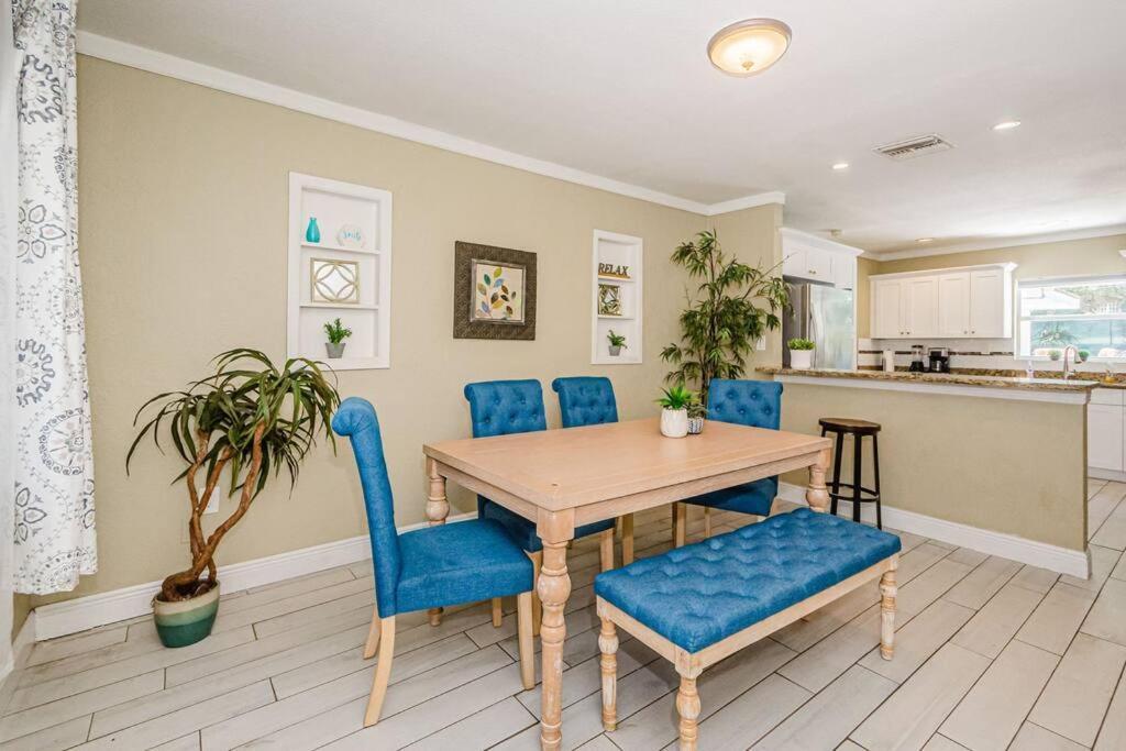 Beautiful Pool House In Old Seminole Heights! Tampa Exterior foto
