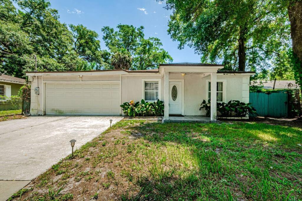 Beautiful Pool House In Old Seminole Heights! Tampa Exterior foto